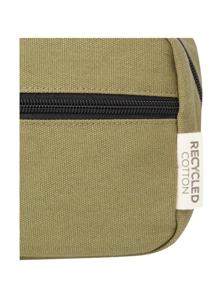 personalisierte-clutch-tasche-joey-aus-grs-recyceltem-canvas-35-l-olive-13.jpg