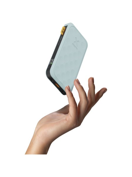 personalisierte-10000-mah-powerbank-xtorm-fs510-fuel-serie-20-w-p-aquablau-12.jpg