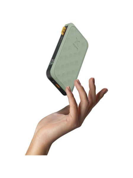 personalisierte-10000-mah-powerbank-xtorm-fs510-fuel-serie-20-w-p-salbei-21.jpg