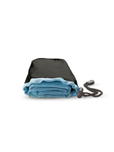 sporthandtuch-in-nylonbeutel-blau-4.jpg