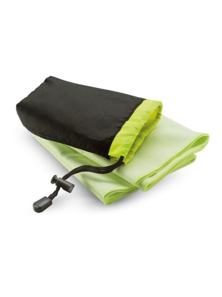 sporthandtuch-in-nylonbeutel-grun-5.jpg