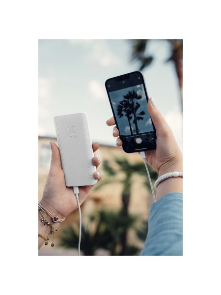 xtorm-xg210-go2-15w-10000-mah-schnelllade-powerbank-heather-natur-3.jpg