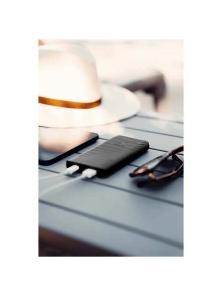 xtorm-xg210-go2-15w-10000-mah-schnelllade-powerbank-schwarz-10.jpg