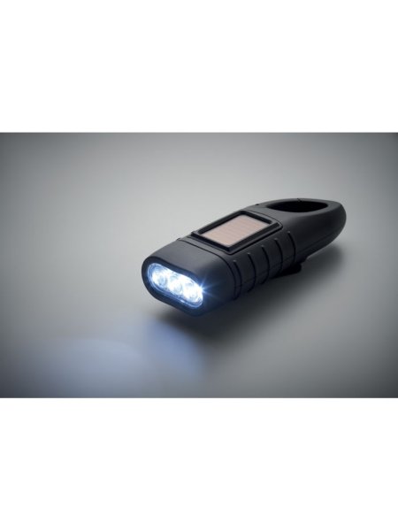 solar-dynamo-taschenlampe-schwarz-4.jpg
