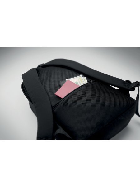 15-laptop-rucksack-schwarz-9.jpg